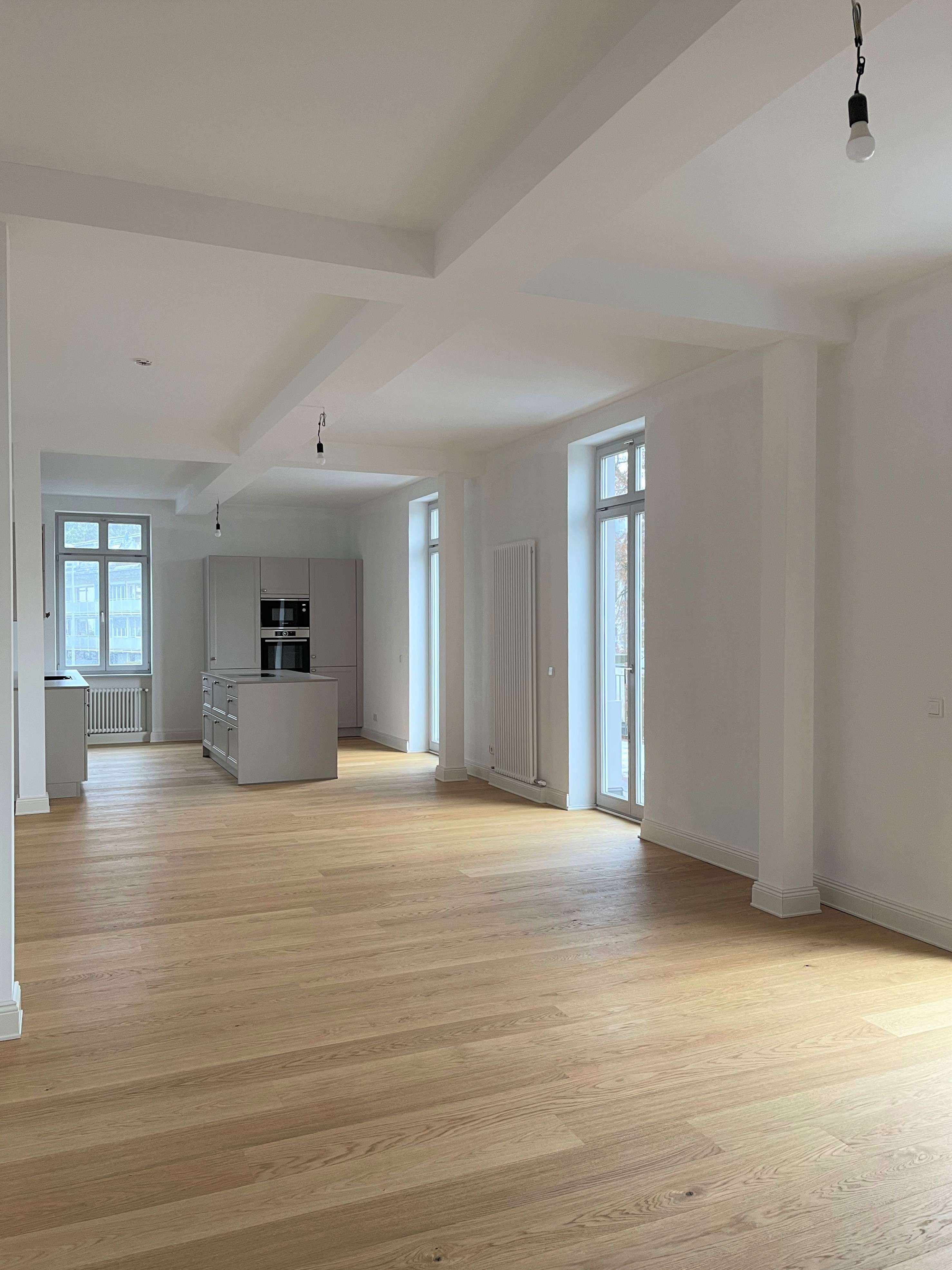 Thumbnail-Wohnung zum Mieten in Königstein 3.880,00 € 194 m²