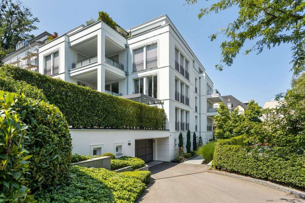 Thumbnail-Wohnung zum Kaufen in Baden-Baden 1.450.000,00 € 176 m²