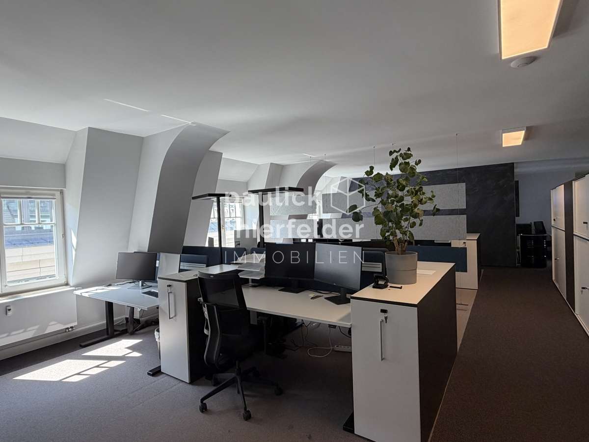 Thumbnail-Büro in Leipzig 2.875,00 € 155.5 m²