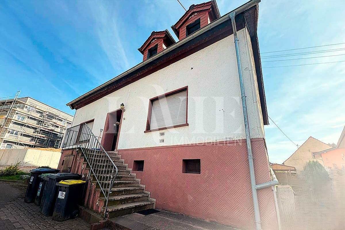 Thumbnail-Haus zum Kaufen in Freisen 145.000,00 € 150 m²