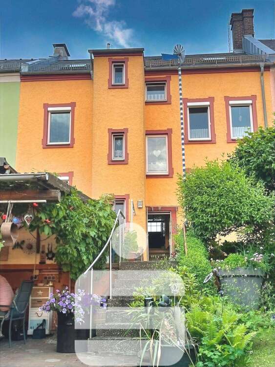 Thumbnail-Haus zum Kaufen in Hof 199.000,00 € 245 m²