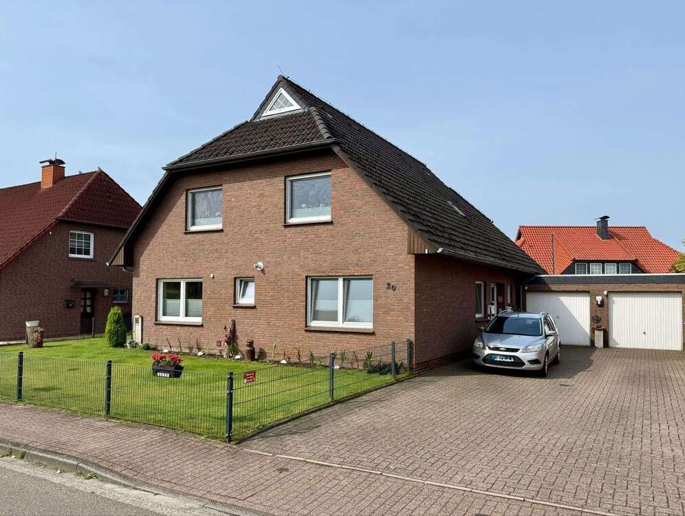 Thumbnail-Wohnung zum Mieten in Westerstede 1.050,00 € 109.91 m²