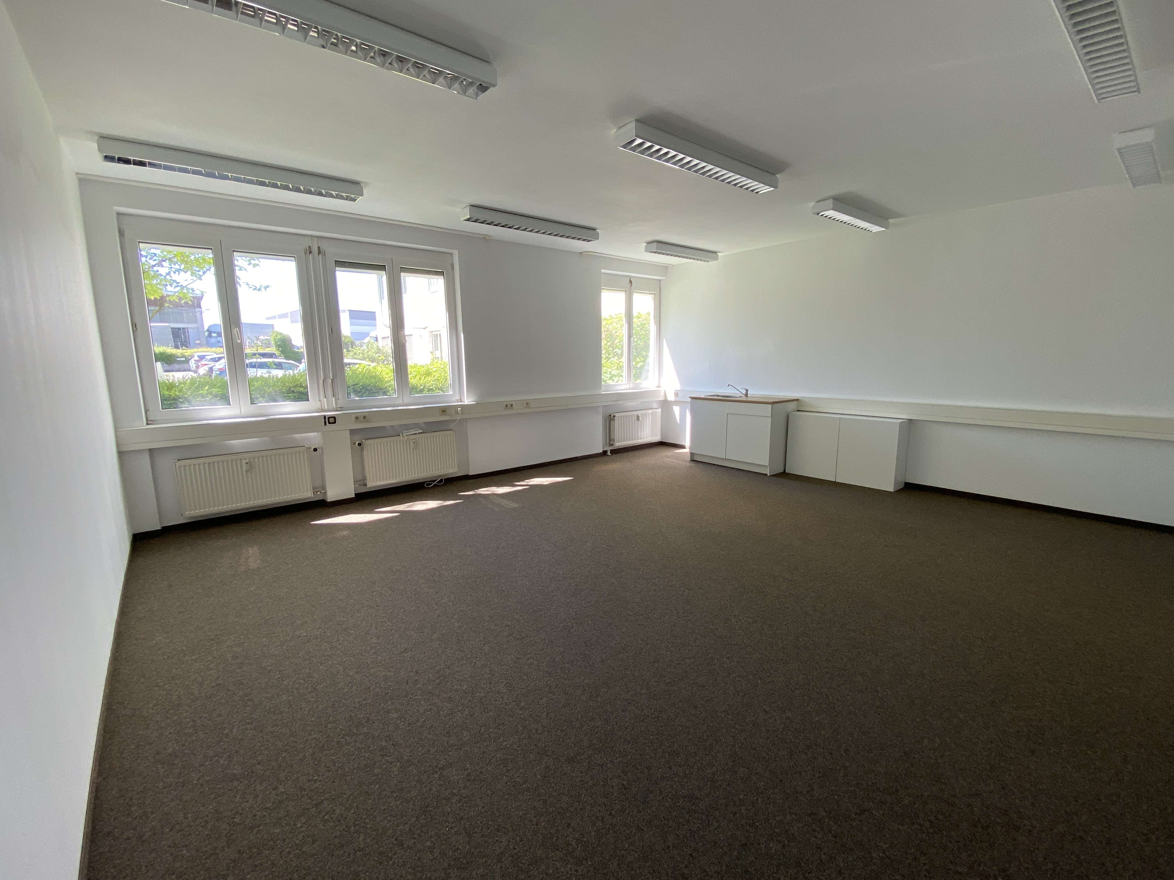 Thumbnail-Büro in Freilassing 345,61 € 40.66 m²