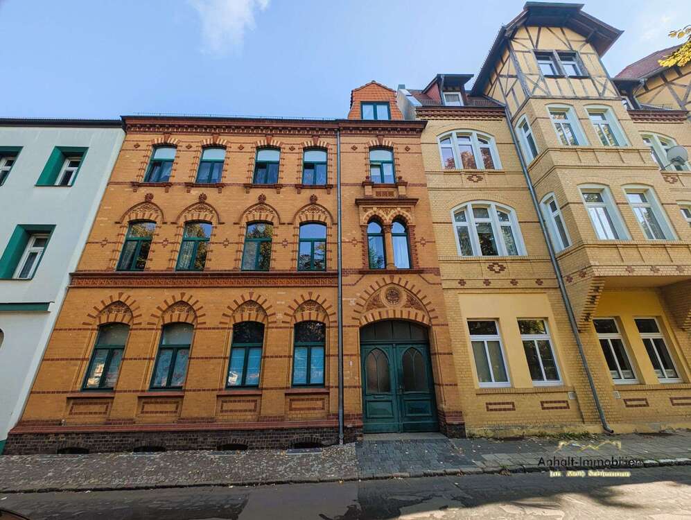 Thumbnail-Haus zum Kaufen in Bitterfeld-Wolfen 300.000,00 € 316 m²