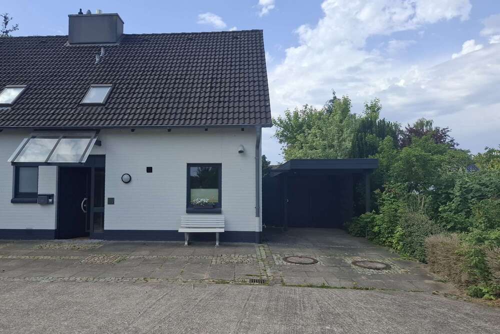Thumbnail-Haus zum Mieten in Elmshorn 1.200,00 € 86 m²
