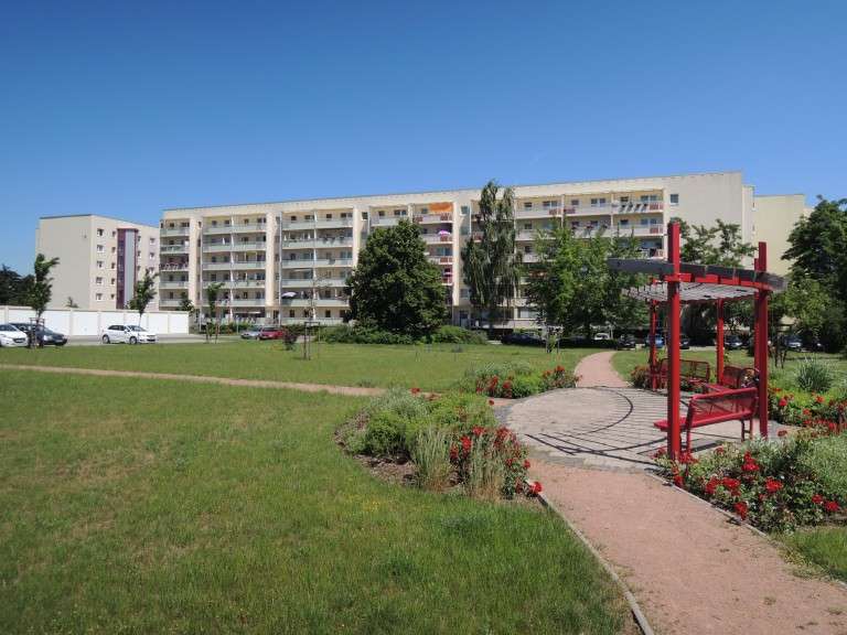 Thumbnail-Wohnung zum Mieten in Magdeburg 415,86 € 69.31 m²