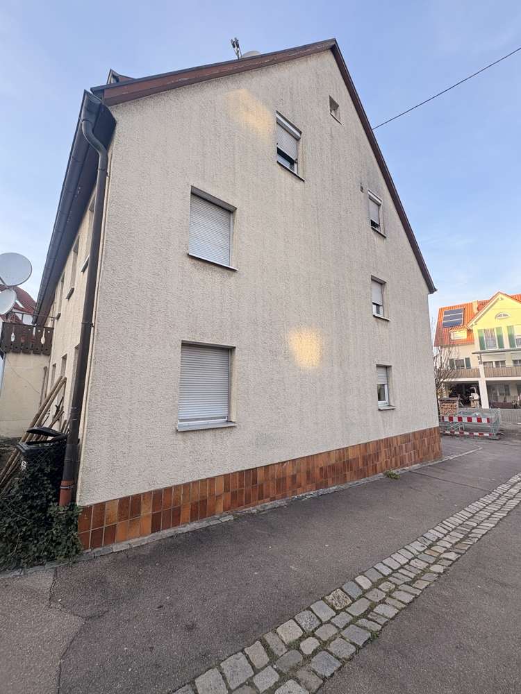 Thumbnail-Haus zum Kaufen in Weilheim an der Teck 450.000,00 € 280 m²