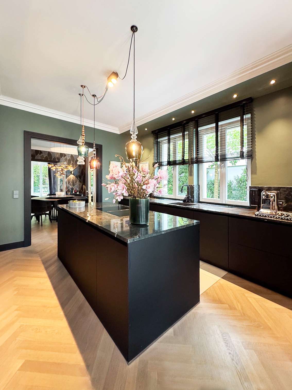 Thumbnail-Wohnung zum Kaufen in Düsseldorf 3.450.000,00 € 270 m²