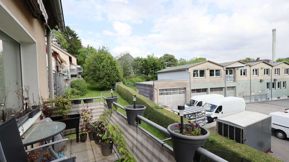 Thumbnail-Wohnung zum Mieten in Wuppertal 530,00 € 67.61 m²