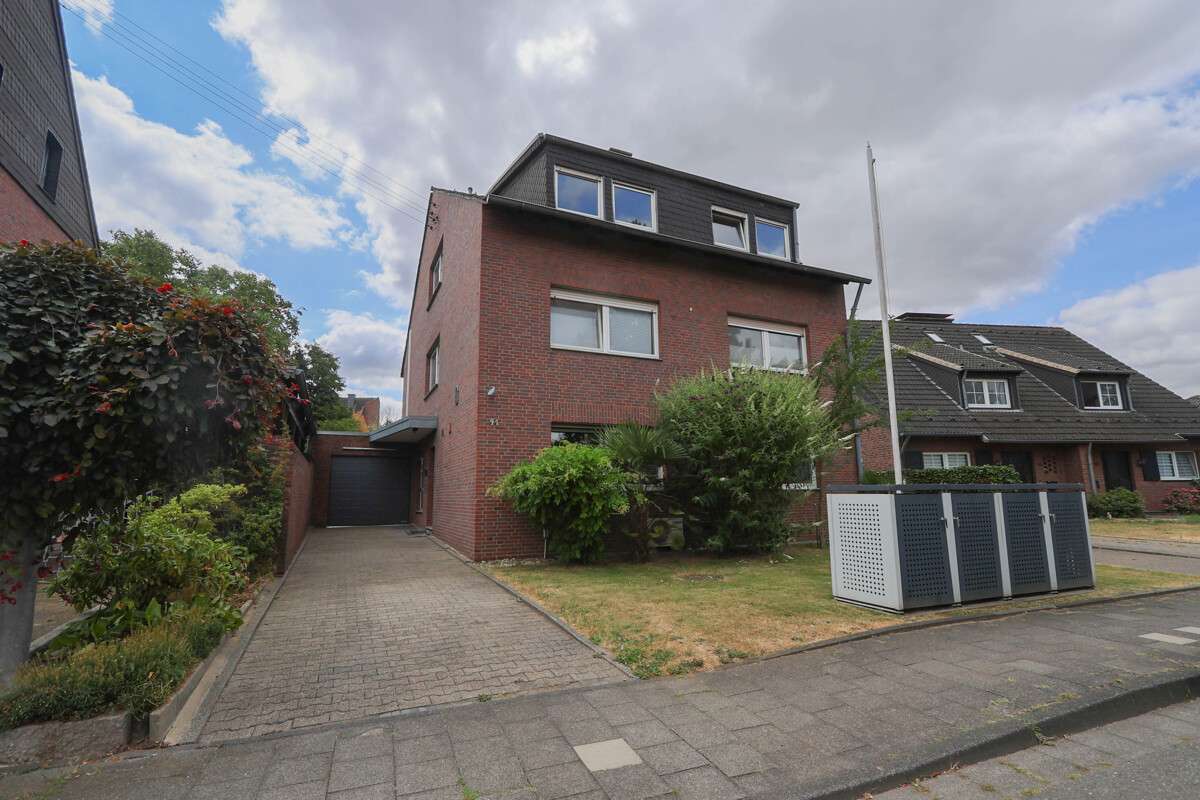 Thumbnail-Wohnung zum Mieten in Kaarst Büttgen 850,00 € 101 m²