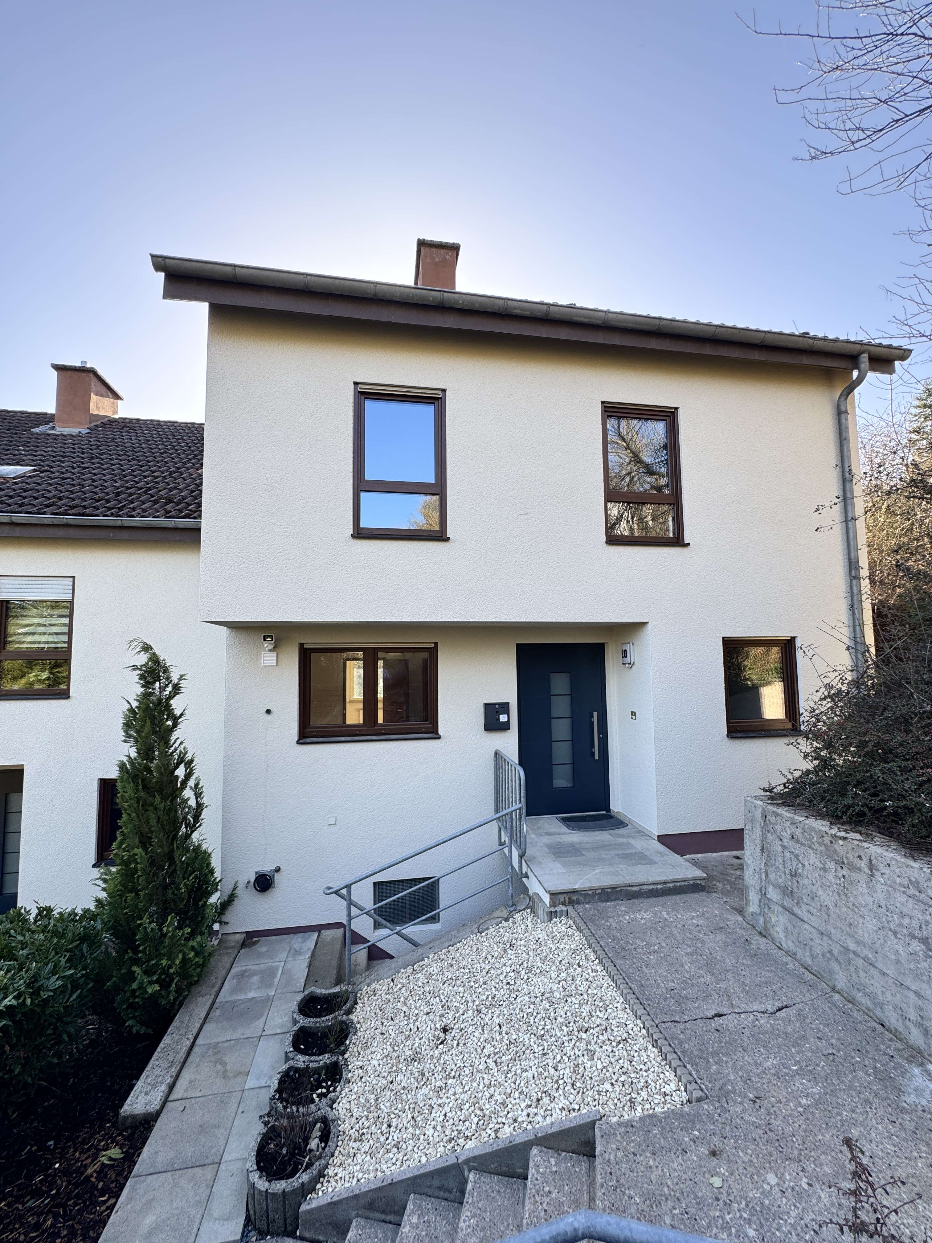 Thumbnail-Haus zum Mieten in Niederstetten 1.250,00 € 130 m²