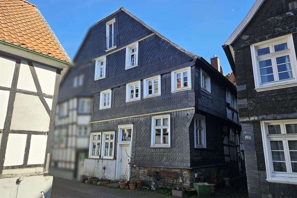 Thumbnail-Haus zum Kaufen in Hattingen 349.000,00 € 278 m²