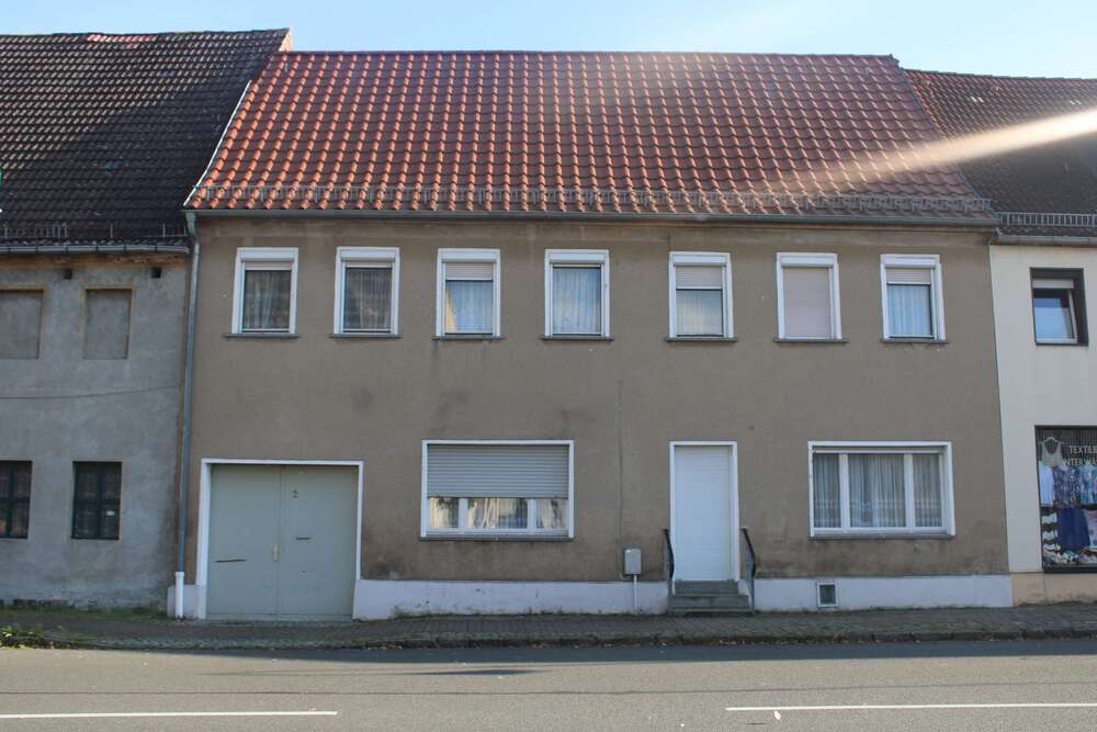 Thumbnail-Haus zum Kaufen in Dommitzsch 79.000,00 € 190 m²