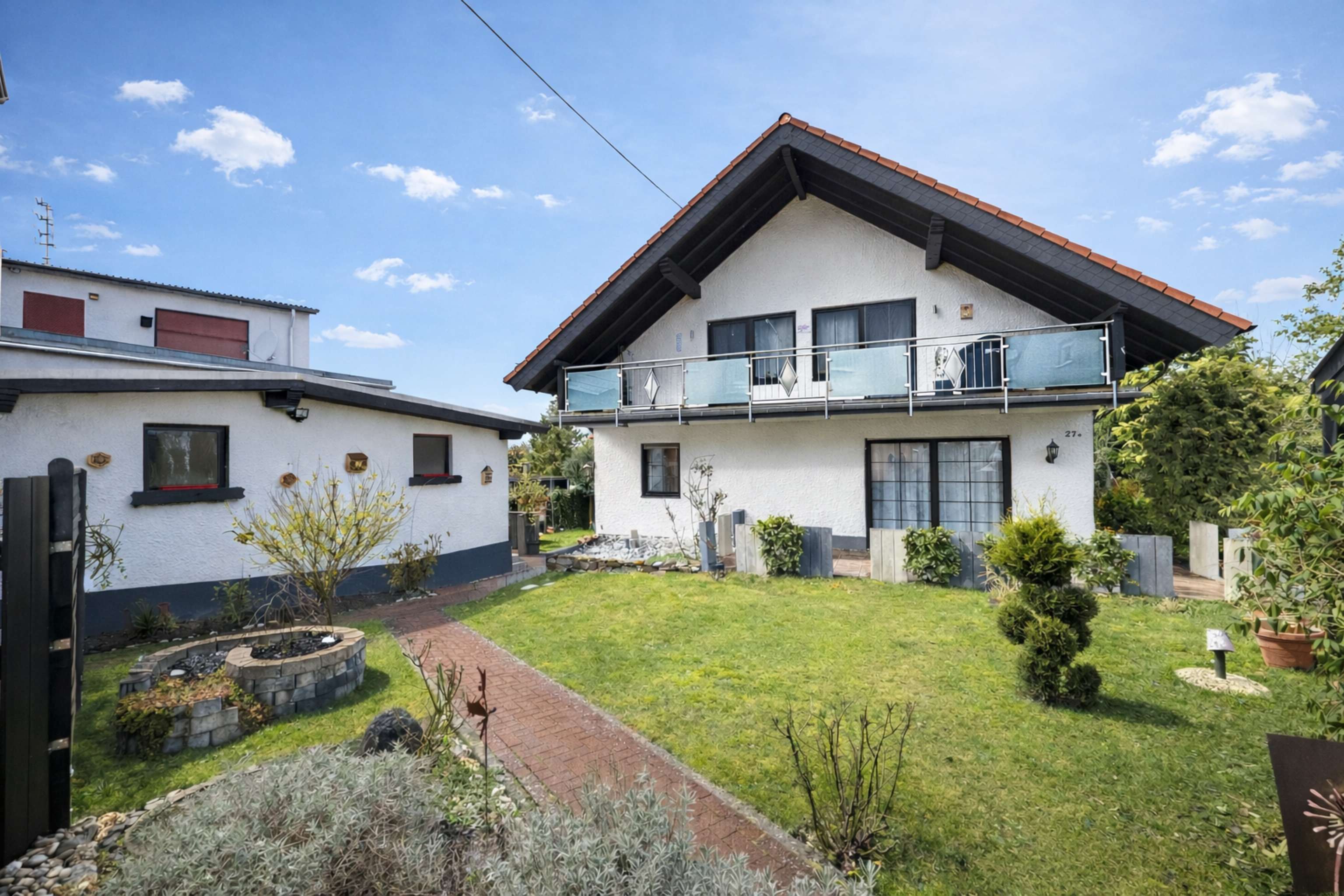 Thumbnail-Haus zum Kaufen in Taunusstein-Wehen 727.000,00 € 312 m²