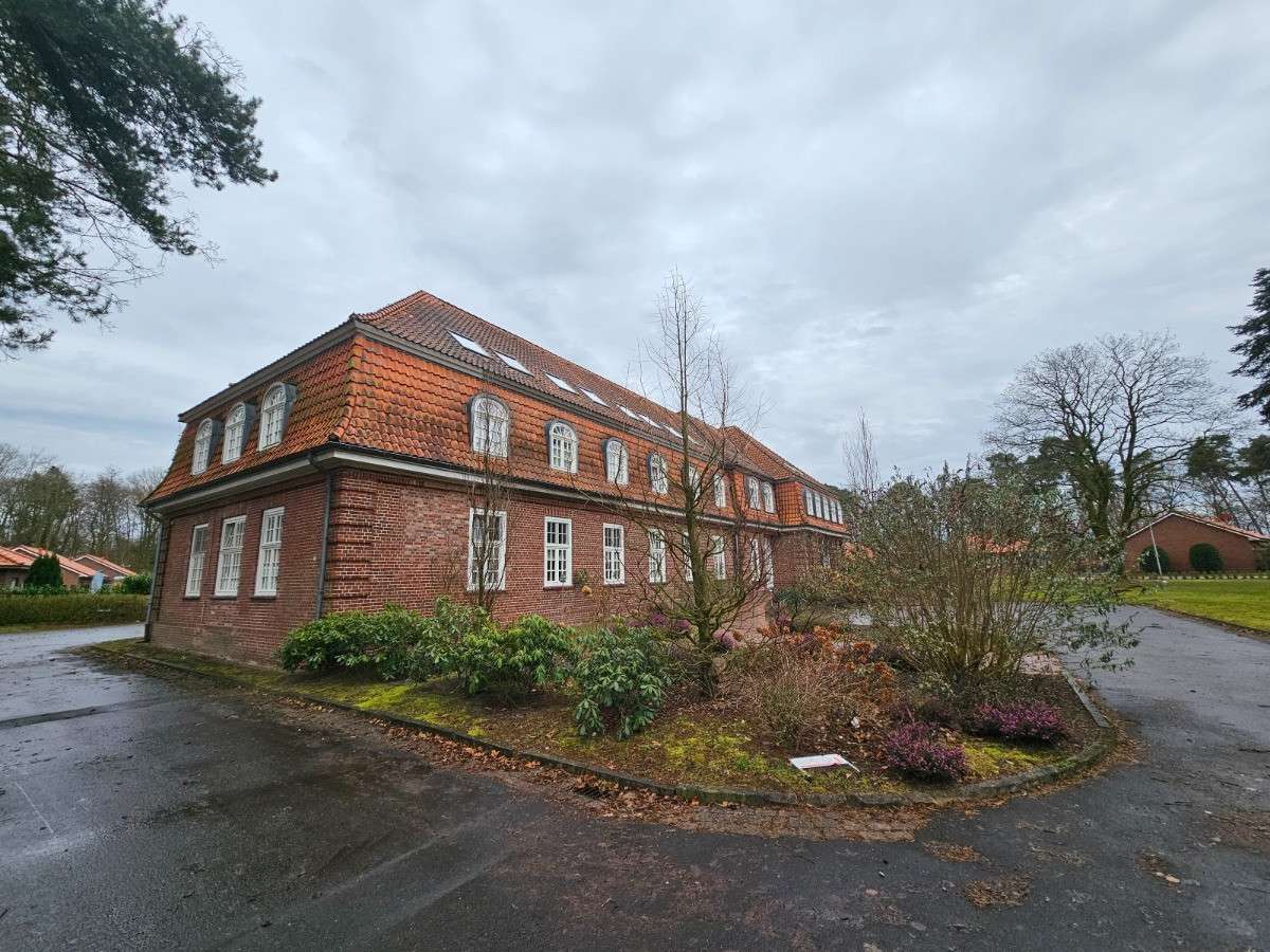 Thumbnail-Haus zum Kaufen in Großenkneten-Ahlhorn 2.500.000,00 € 816 m²