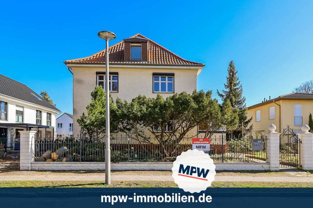 Thumbnail-Haus zum Kaufen in Berlin 690.000,00 € 220 m²