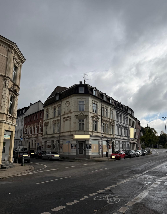 Thumbnail-Haus zum Kaufen in Essen 610.000,00 € 690 m²