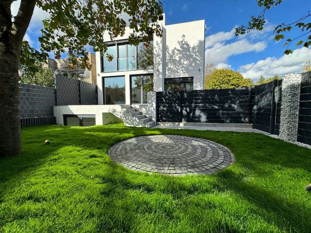 Thumbnail-Haus zum Kaufen in Darmstadt 1.350.000,00 € 280 m²