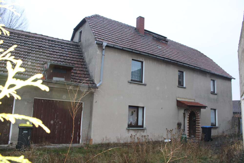 Thumbnail-Haus zum Kaufen in Löhsten 49.000,00 € 120 m²