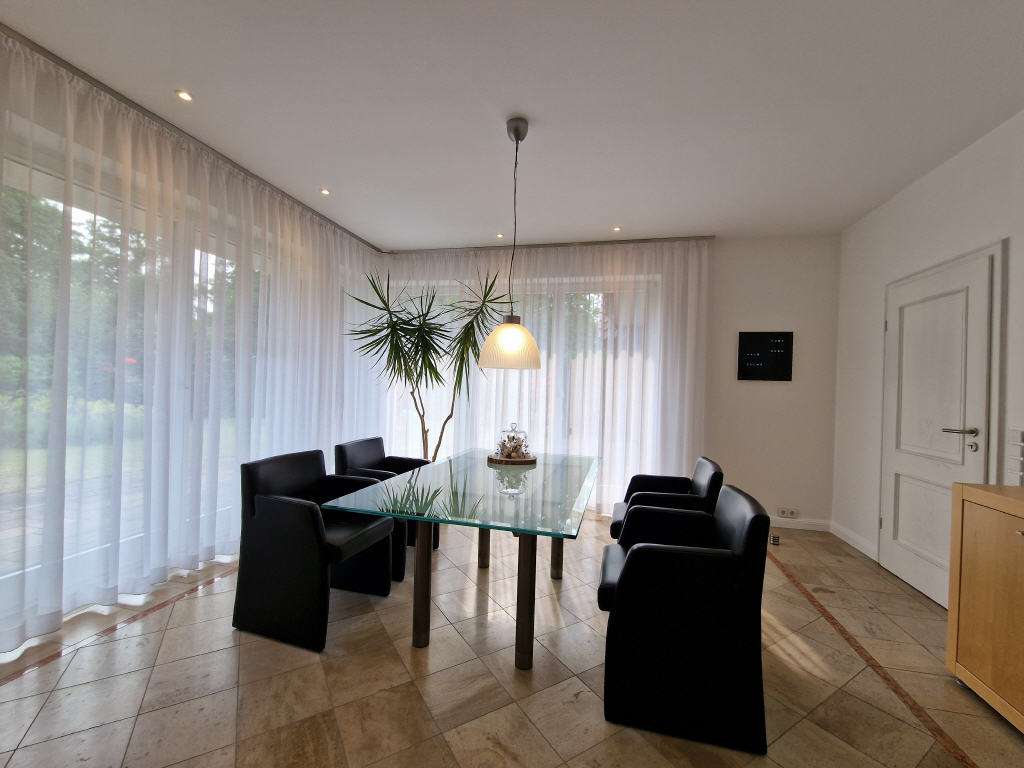 Thumbnail-Haus zum Kaufen in Gütersloh 1.500.000,00 € 400 m²