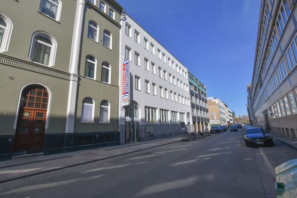 Thumbnail-Büro in Hannover 2.400,00 € 240 m²