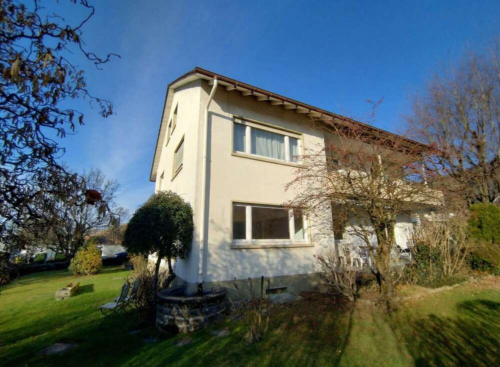 Thumbnail-Haus zum Kaufen in Oberkirch 679.000,00 € 305 m²