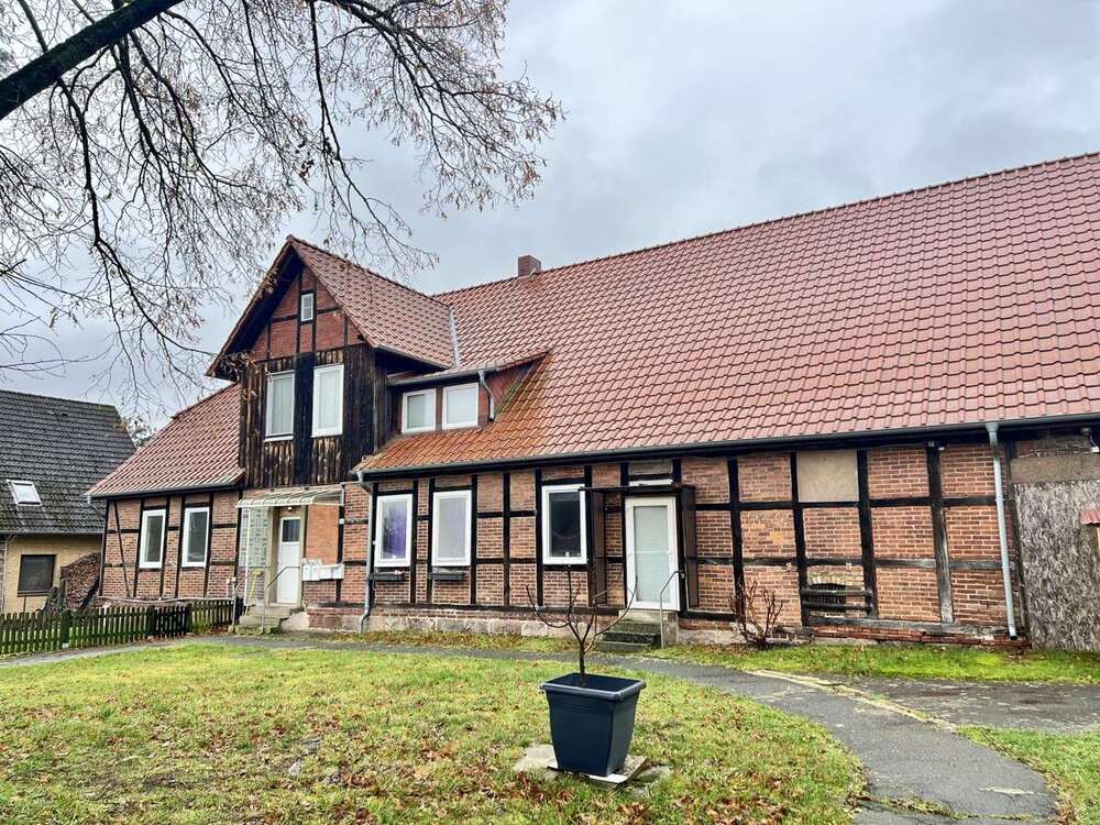 Thumbnail-Haus zum Kaufen in Uelzen 439.000,00 € 675.26 m²