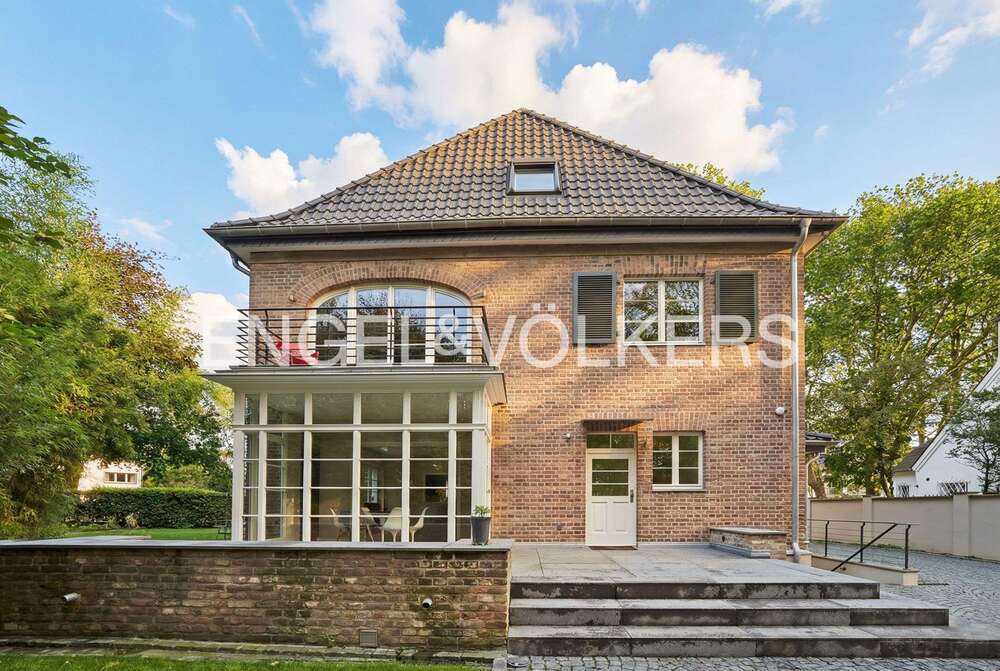 Thumbnail-Haus zum Kaufen in Köln-Marienburg 4.230.000,00 € 295 m²