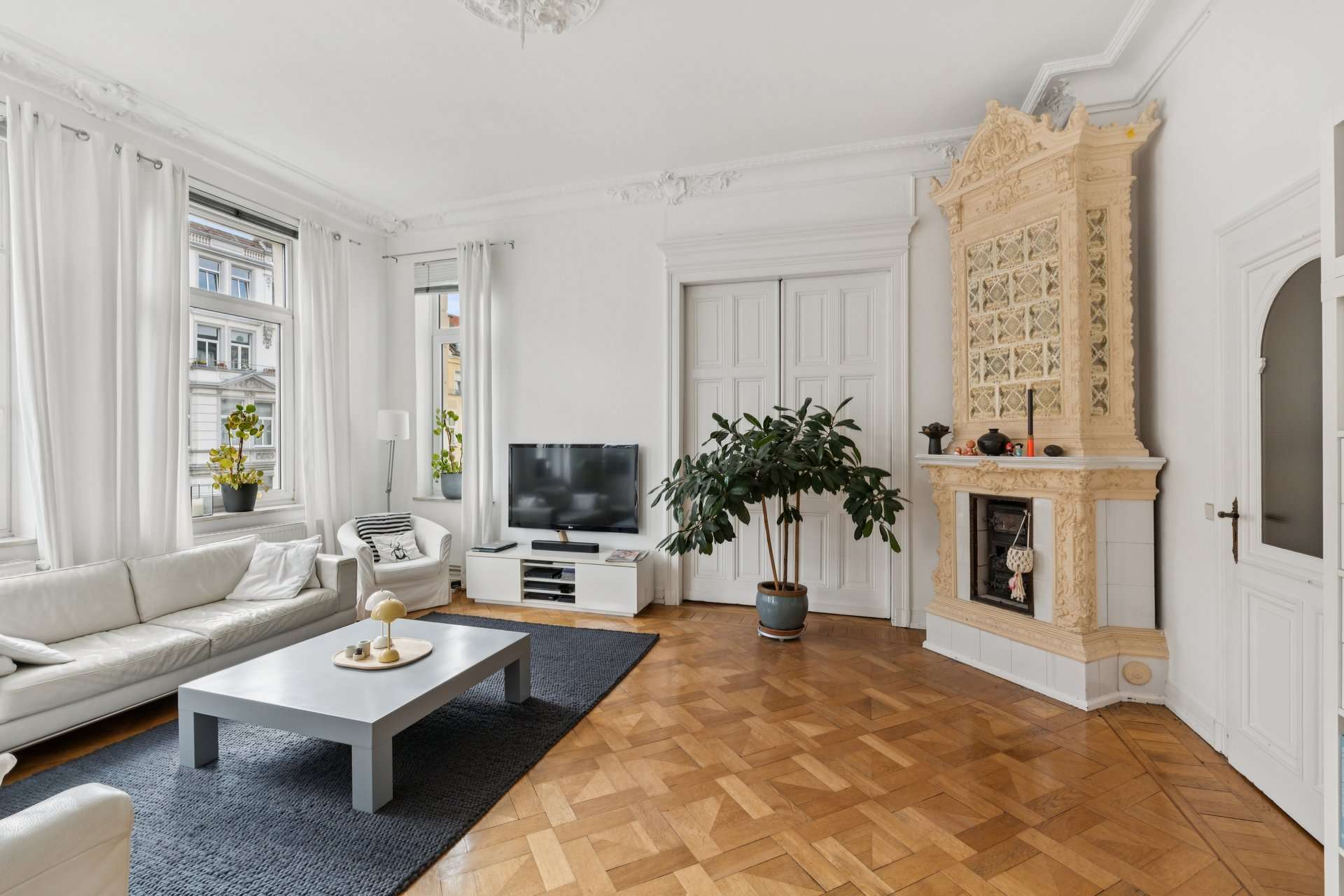 Thumbnail-Wohnung zum Kaufen in Hannover 890.000,00 € 210 m²