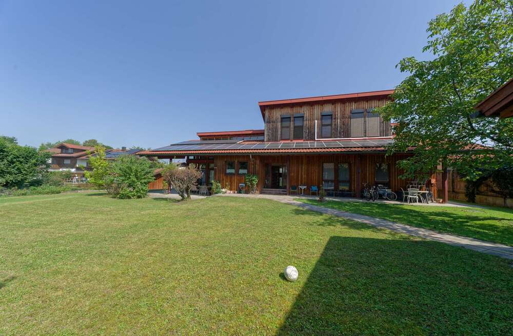 Thumbnail-Haus zum Kaufen in Vogtareuth 1.498.000,00 € 320 m²