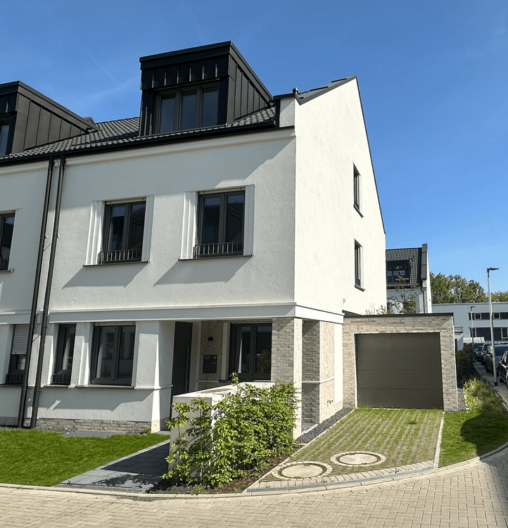 Thumbnail-Haus zum Kaufen in Düsseldorf 1.749.000,00 € 174 m²