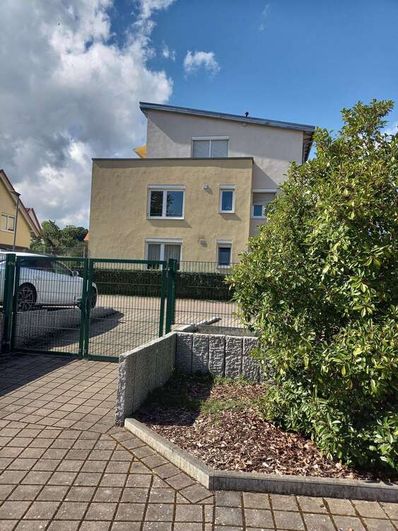 Thumbnail-Wohnung zum Kaufen in Walheim 242.000,00 € 67 m²