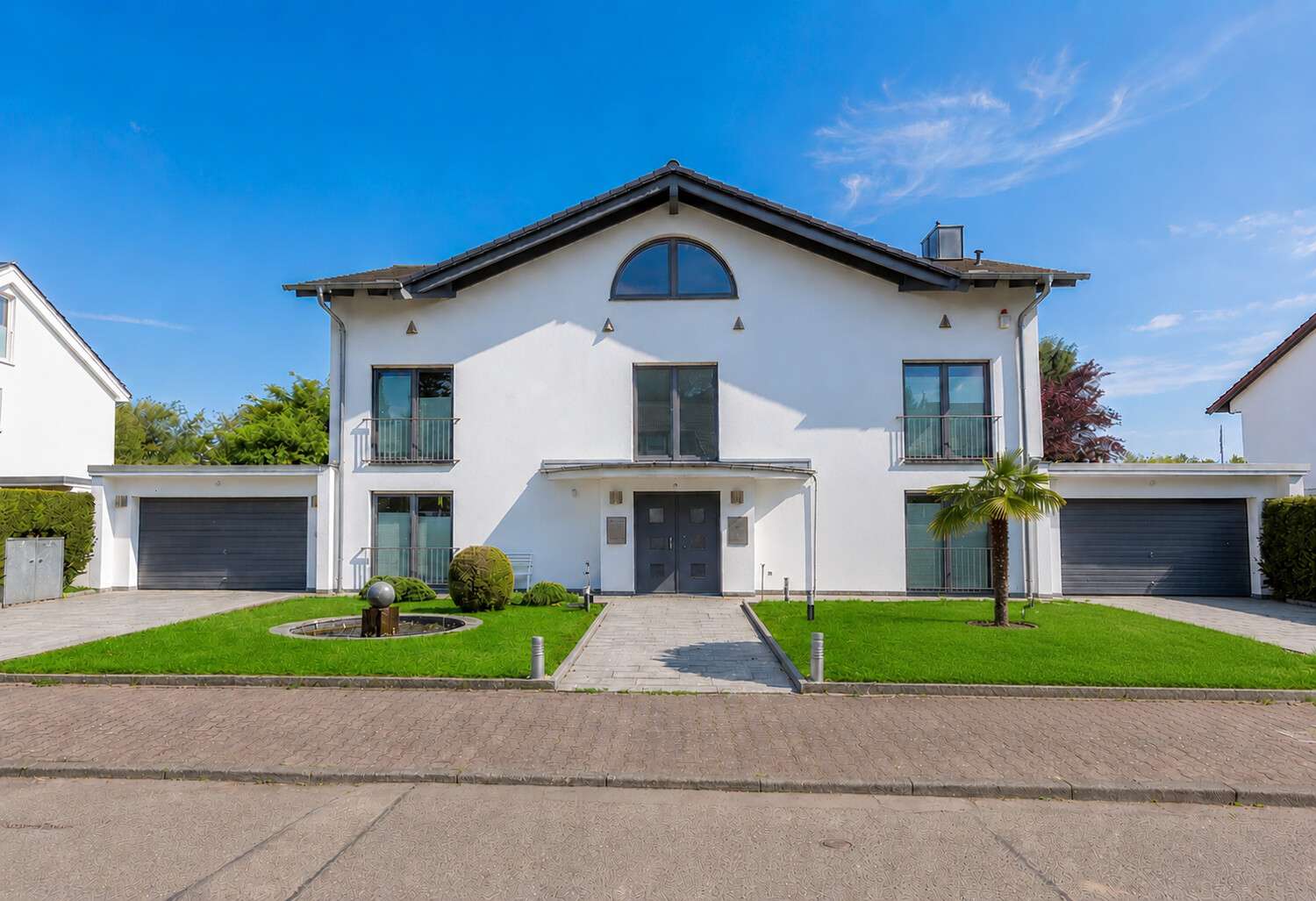 Thumbnail-Haus zum Kaufen in Frankfurt am Main 2.600.000,00 € 481.3 m²