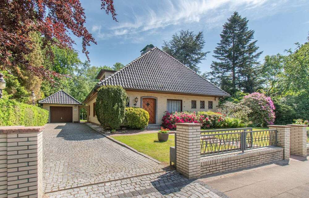 Thumbnail-Haus zum Kaufen in Hamburg 1.650.000,00 € 310 m²