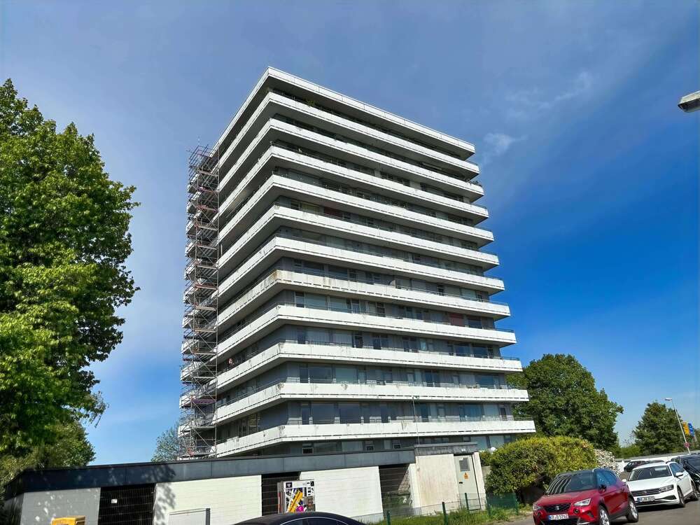 Thumbnail-Wohnung zum Kaufen in Krefeld 130.000,00 € 77.71 m²