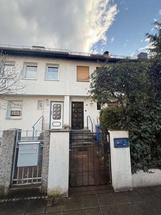 Thumbnail-Haus zum Kaufen in Nürnberg 425.000,00 € 95 m²