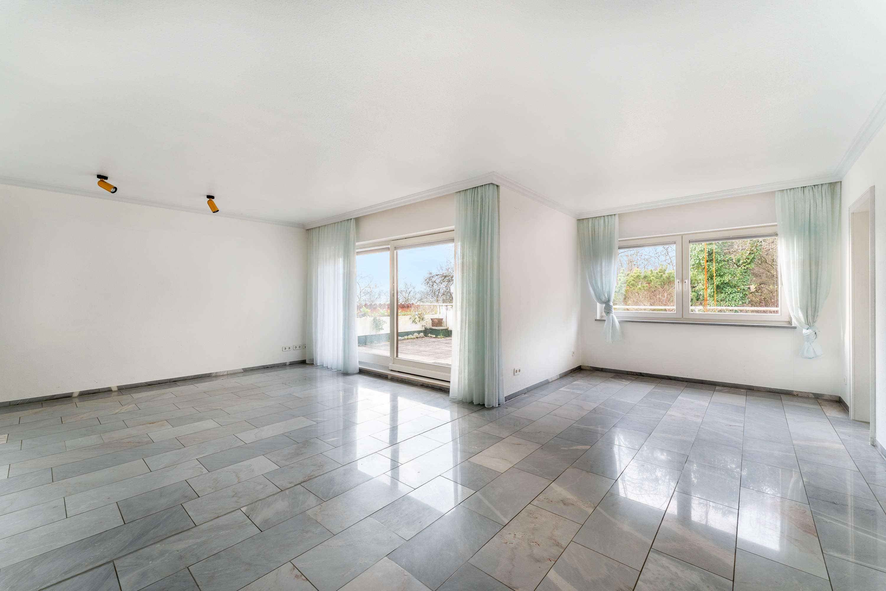 Thumbnail-Wohnung zum Kaufen in Rielasingen-Worblingen 348.000,00 € 131.08 m²