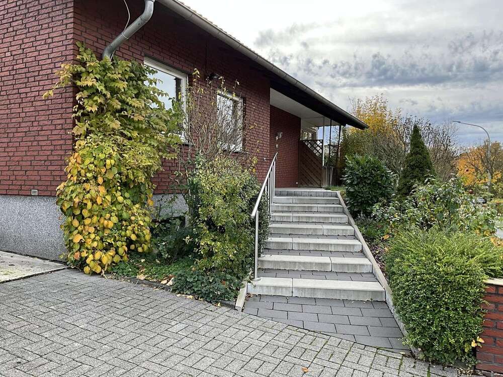 Thumbnail-Haus zum Kaufen in Delbrück 398.000,00 € 210 m²