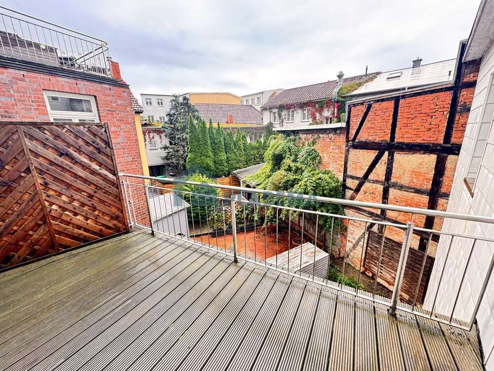 Thumbnail-Wohnung zum Mieten in Schwerin 1.371,00 € 108 m²