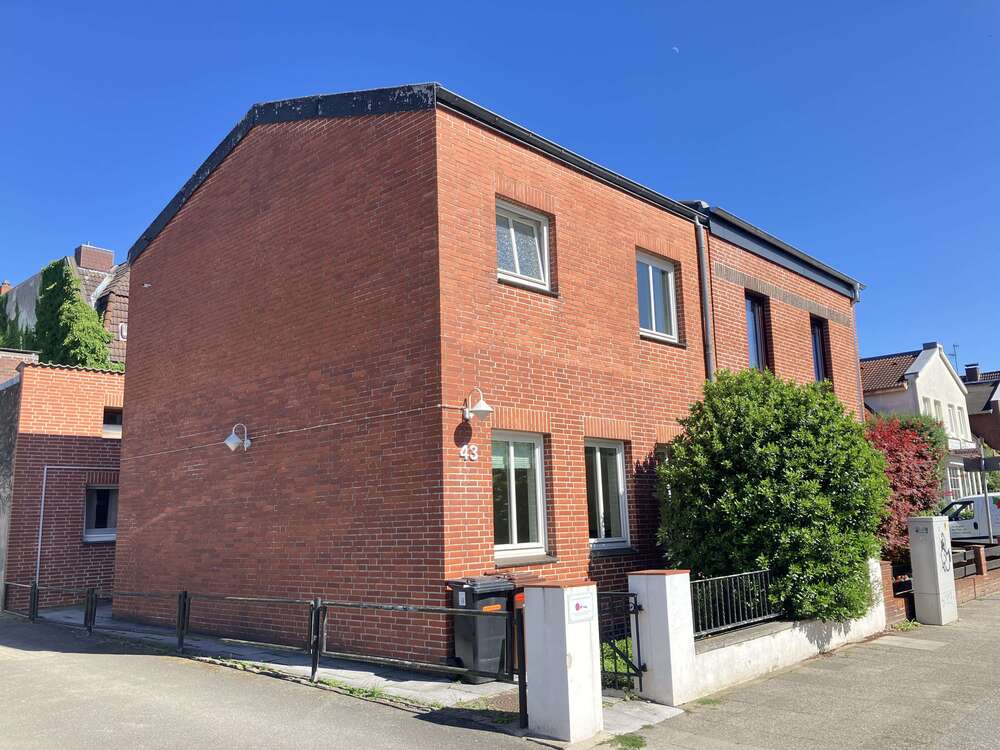 Thumbnail-Haus zum Kaufen in Lübeck 360.000,00 € 116 m²