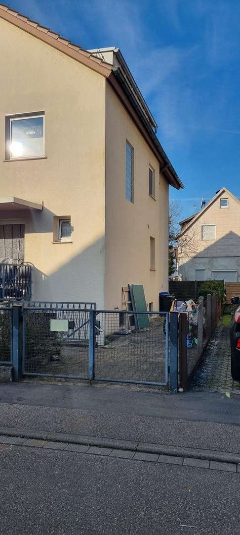 Thumbnail-Wohnung zum Mieten in Reichenbach 1.500,00 € 125 m²