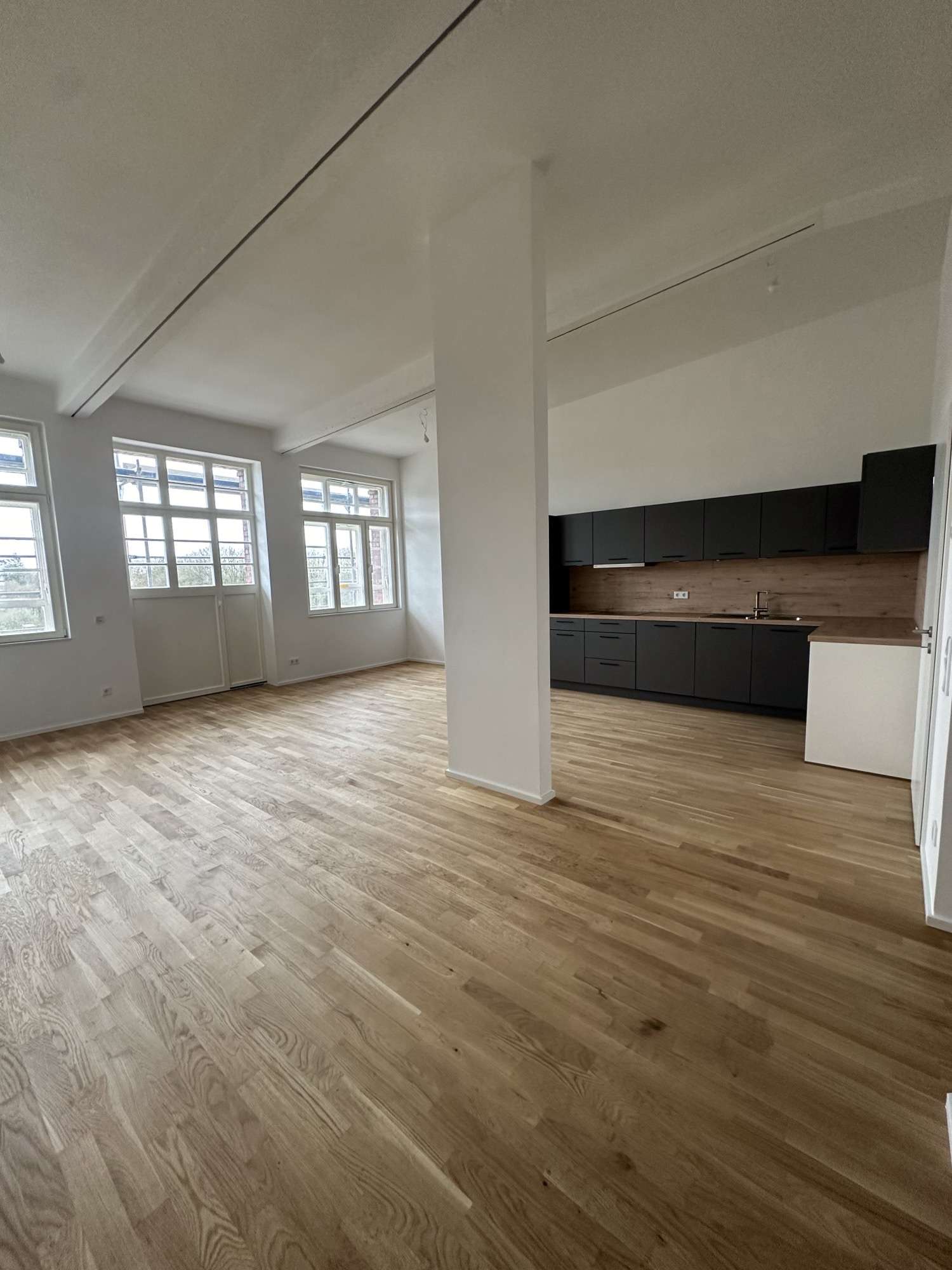 Thumbnail-Wohnung zum Mieten in Wermelskirchen 1.448,58 € 113.17 m²