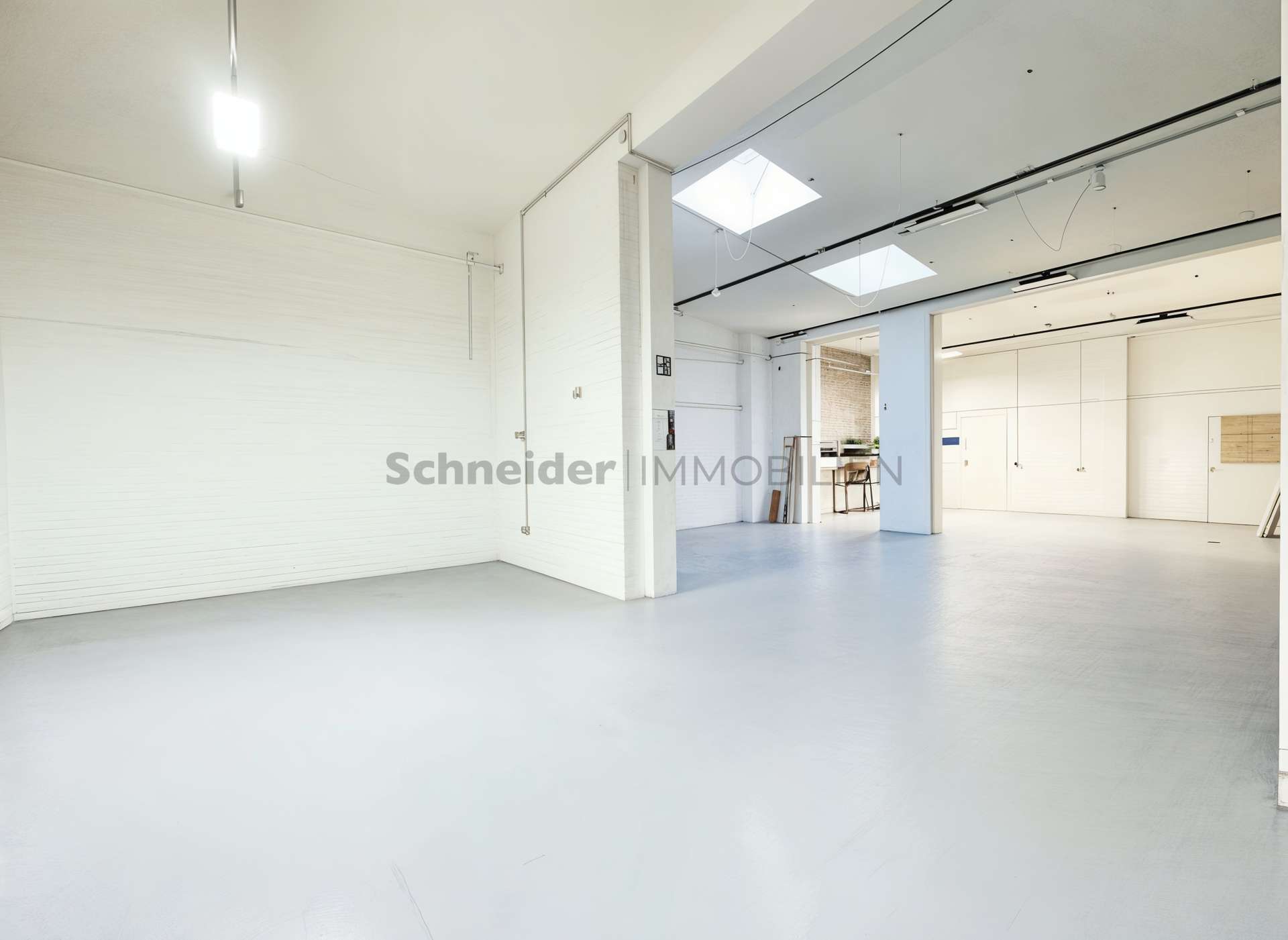 Thumbnail-Halle in Berlin 3.024,00 € 168 m²