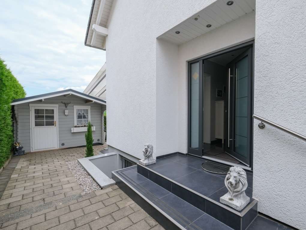 Thumbnail-Haus zum Kaufen in Bad Krozingen 990.000,00 € 210 m²