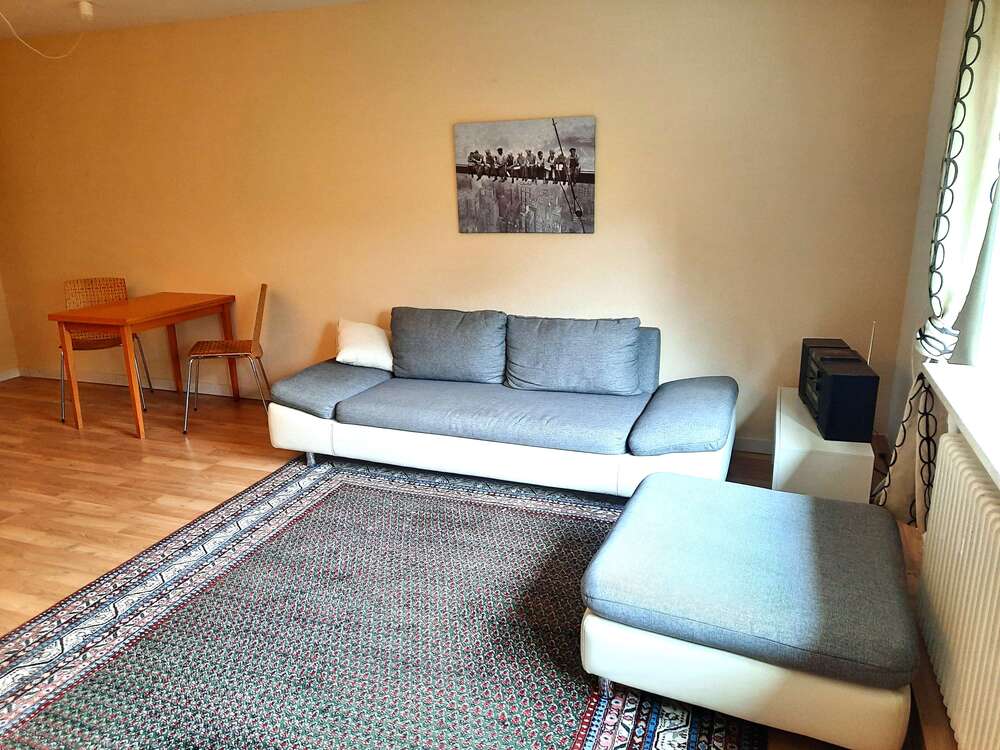 Thumbnail-Wohnung zum Mieten in Frankfurt-Harheim 600,00 € 60 m²