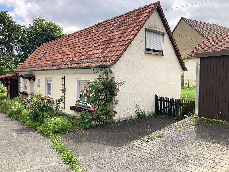 Thumbnail-Haus zum Kaufen in Wetterzeube OT Breitenbach 45.000,00 € 118 m²