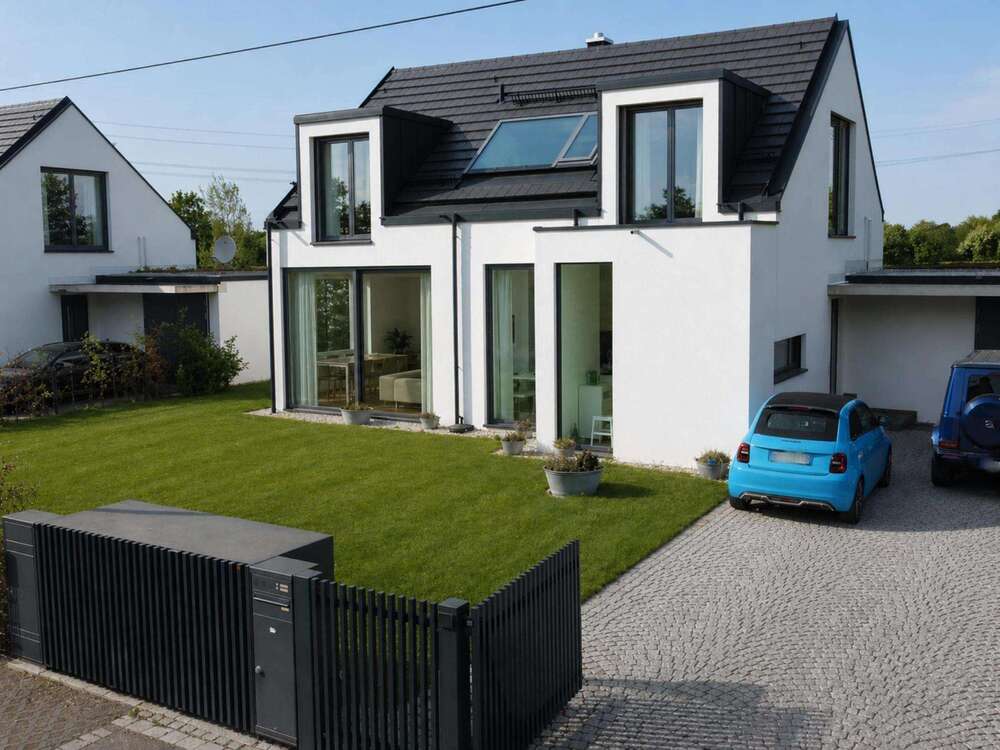 Thumbnail-Haus zum Mieten in München 8.500,00 € 269 m²