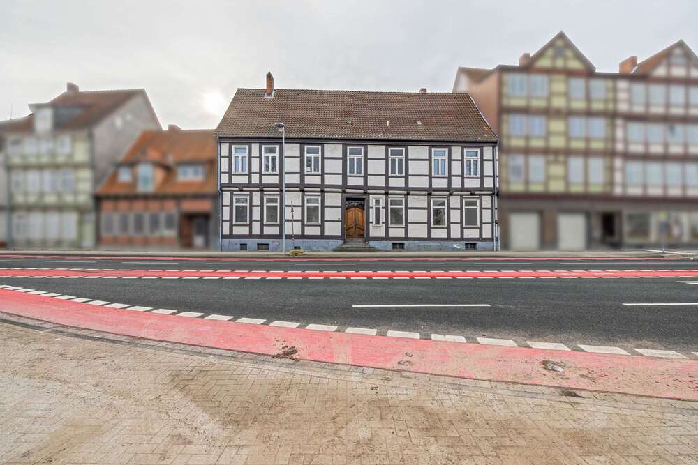 Thumbnail-Haus zum Kaufen in Celle 369.000,00 € 274 m²