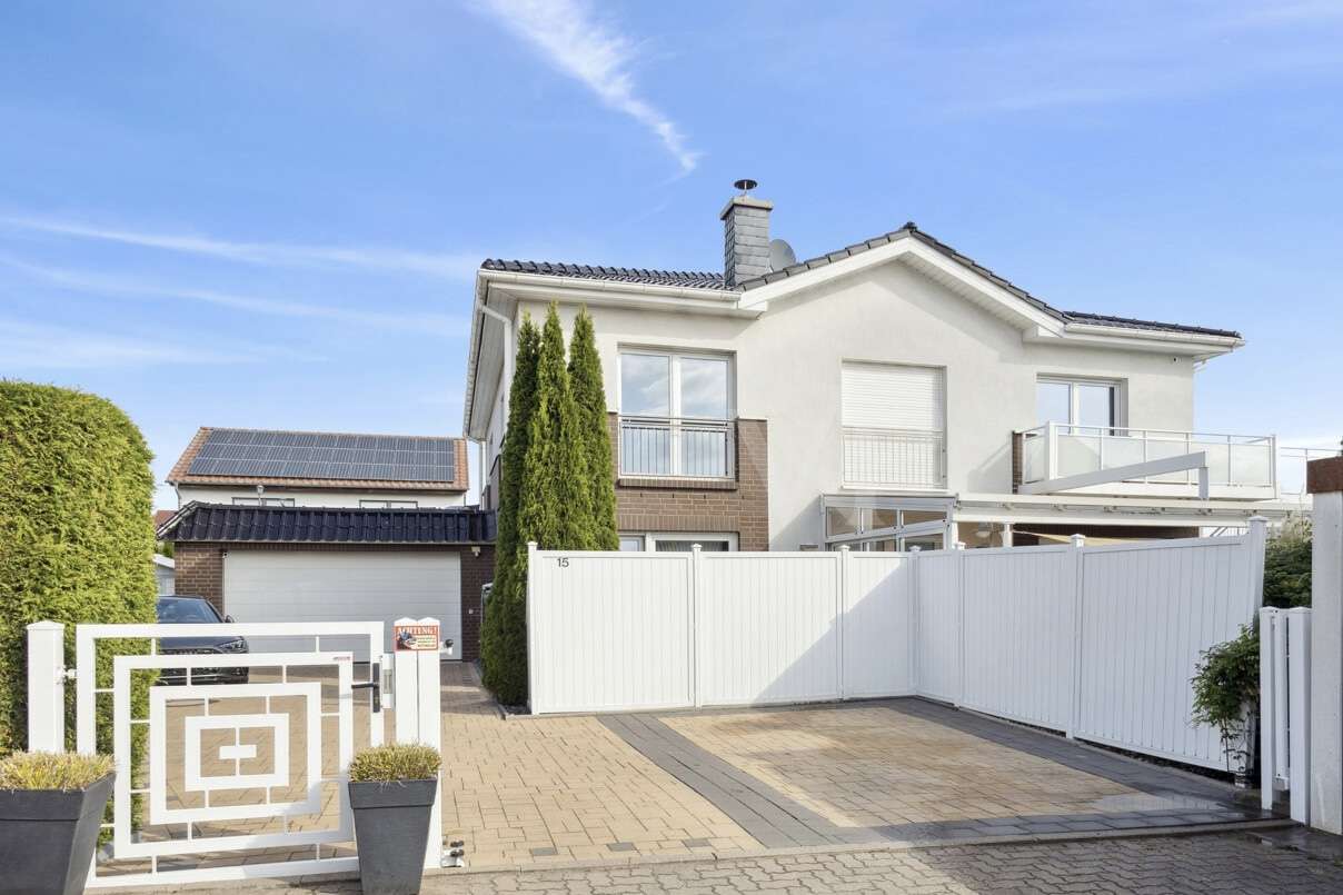 Thumbnail-Haus zum Kaufen in Ronnenberg Empelde 999.000,00 € 240 m²