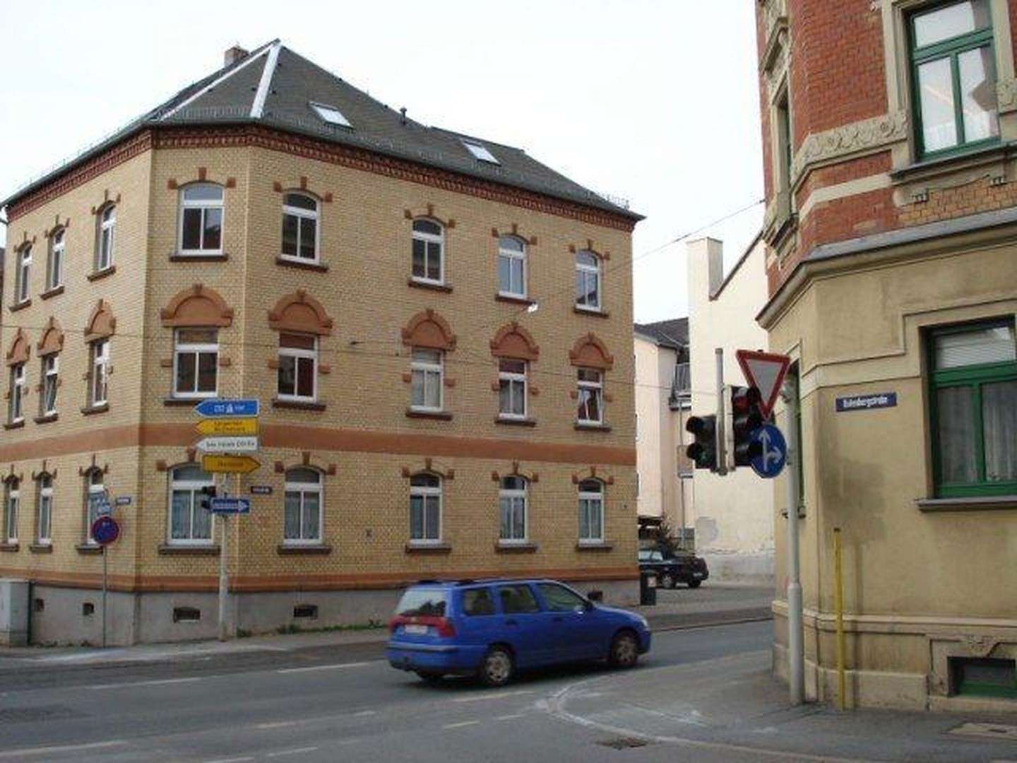 Thumbnail-Wohnung zum Kaufen in Zwickau 54.900,00 € 65 m²